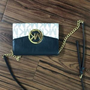 Michael Kors Crossbody - Navy/White